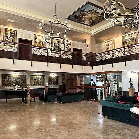 Goldenburg Hotel